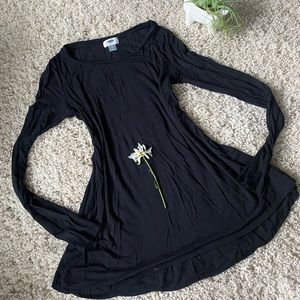 Super cute fun and flowy Old Navy little black dress. Super simple and c…